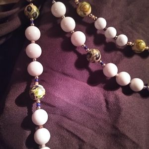 Tons of vintage JEWLERY,,